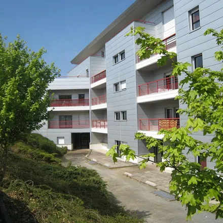 Rent this 1 bed apartment on 4 Chemin du Halage in 44000 Nantes, France