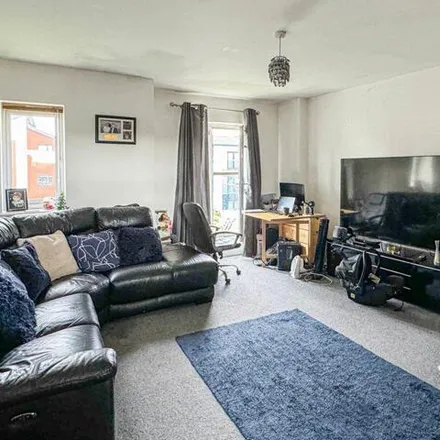 Image 3 - Dorney Place, Cannock, WS11 0GD, United Kingdom - Apartment for sale