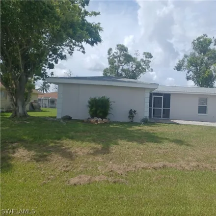 Rent this 3 bed house on 1122 Southeast 35th Terrace in Cape Coral, FL 33904