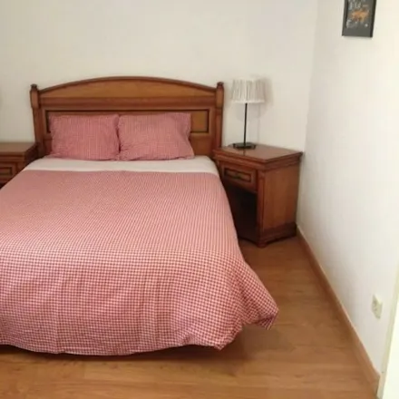 Rent this studio room on Ronda de Segovia in 13, 28005 Madrid