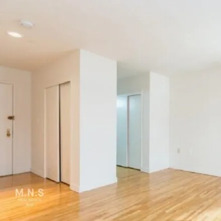 Image 2 - 345 West 30th Street, New York, NY 10001, USA - House for rent