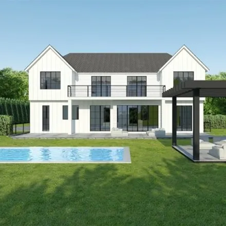 Buy this 7 bed house on 58 Fish Cove Road in Southampton, North Sea