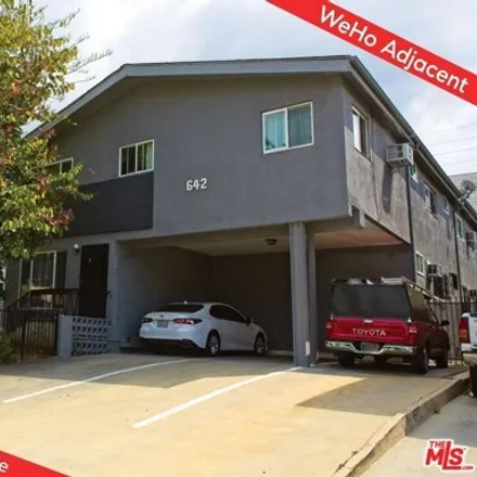 Buy this 13 bed house on 658 North Hayworth Avenue in Los Angeles, CA 90048