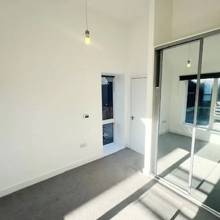 Image 1 - 10 Royal Birkdale Gardens, Chelmsford, CM3 3GF, United Kingdom - Apartment for rent