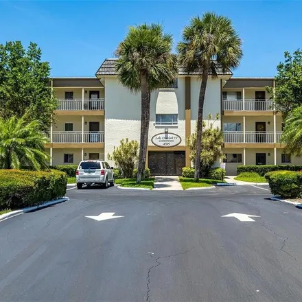 Buy this 1 bed condo on 4603 Chancellor Street Northeast in Shore Acres, Saint Petersburg