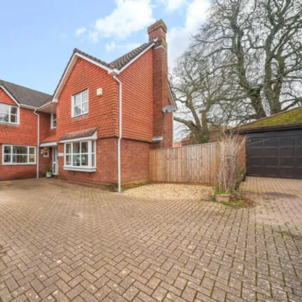Buy this 5 bed house on 3 Broadbent Close in Rownhams, SO16 8LQ