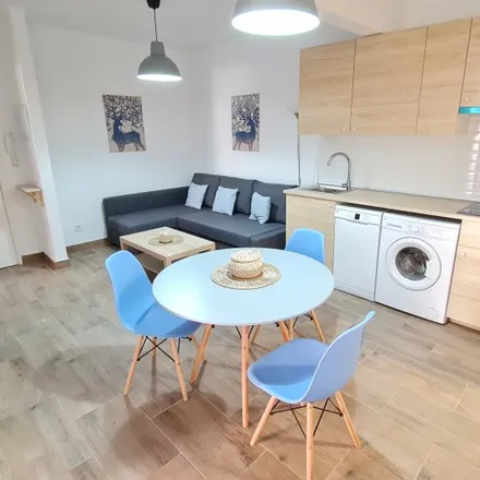 Rent this 3 bed apartment on Calle de Gálvez in 28902 Getafe, Spain