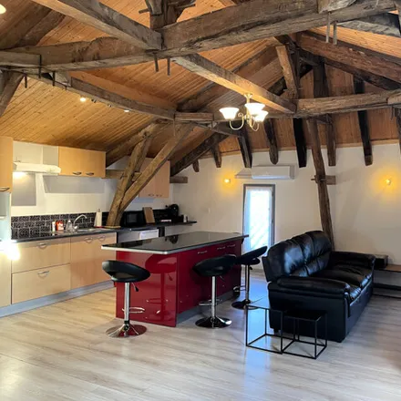 Buy this 6 bed house on 4 Rue Roger Bissière in 47210 Villeréal, France