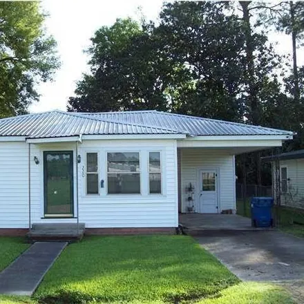 Buy this 2 bed house on 236 Dean Street in Lafayette, LA 70506