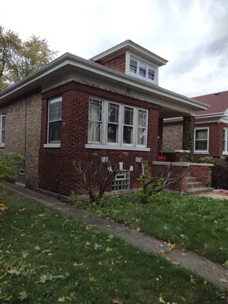 Buy this 2 bed house on 5017 West Fletcher Street in Chicago, IL 60641