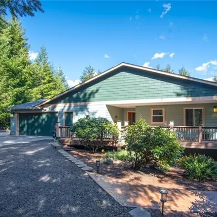 Buy this 3 bed house on 575 Misty Hill Rd in Toutle, Washington