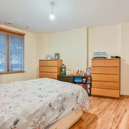 Image 5 - 26 Kirchen Road, London, W13 0TY, United Kingdom - Apartment for sale