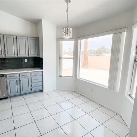 Image 7 - 5100 Spring Blossom Court, Spring Valley, NV 89118, USA - House for rent