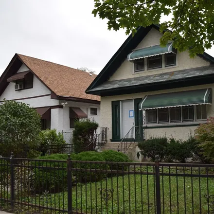 Image 2 - 1039 North Long Avenue, Chicago, IL 60651, USA - House for sale