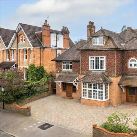 Buy this 6 bed house on Avenue Road in Sevenoaks, TN13 3UR