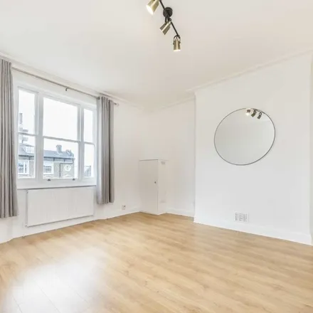 Rent this 1 bed apartment on Alexandra Road in London, NW8 0SB