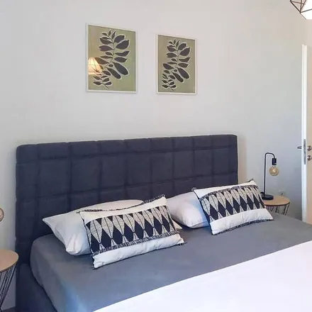 Rent this 3 bed house on 23235 Općina Vrsi