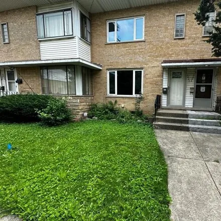 Rent this 2 bed house on Rand Road & Evanston - Elgin Bikeway in Des Plaines, IL 60011