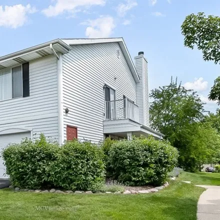 Rent this 2 bed house on 7917 Knottingham Circle in Darien, IL 60561