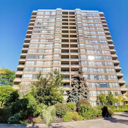 Image 4 - 268 Ridley Boulevard, Toronto, ON M5M 3B1, Canada - Apartment for rent