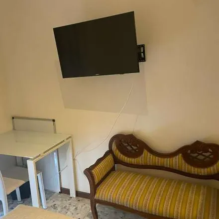 Image 2 - Via Leo Longanesi, 20139 Milan MI, Italy - Apartment for rent