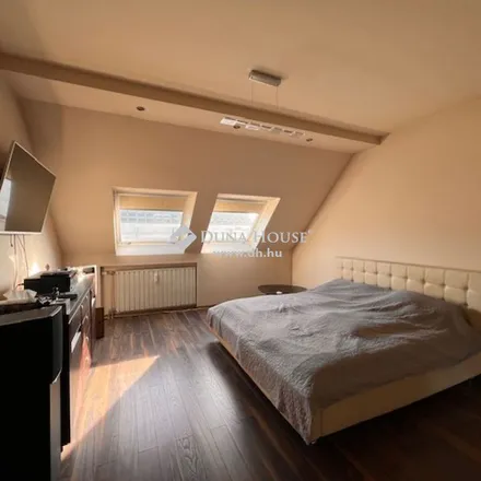 Rent this 3 bed apartment on Metropol üzletház in Nyíregyháza, Luther utca 1