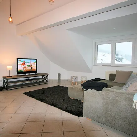 Rent this 3 bed apartment on Brabanter Platz in 50354 Hürth, Germany