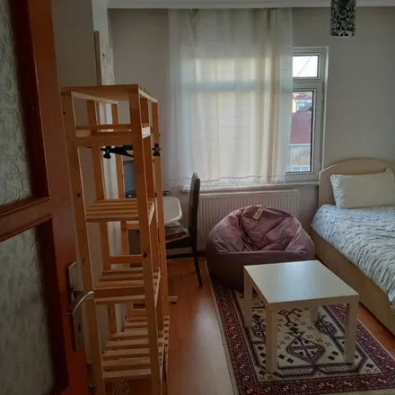 Rent this 3 bed apartment on Mengücek Sokağı in 34899 Pendik, Turkey