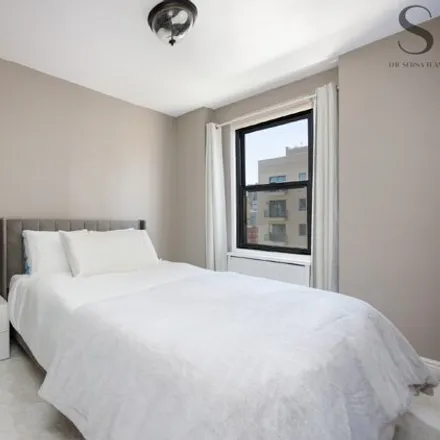Image 4 - 301 East 62nd Street, New York, NY 10065, USA - Apartment for sale
