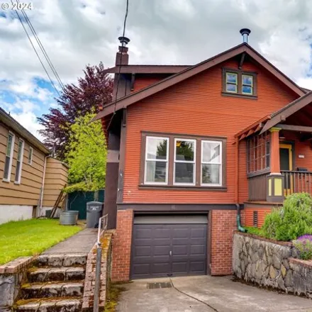 Buy this 3 bed house on 5027 Northeast 10th Avenue in Portland, OR 97211