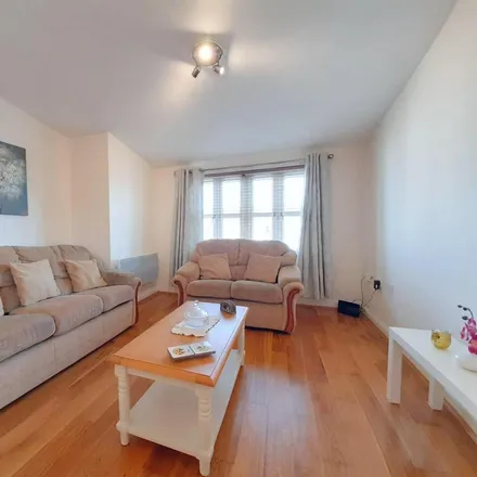 Rent this 2 bed apartment on 181 Russell Lane in London, N20 0AU