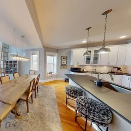 Buy this 3 bed apartment on #3n,653 Hinman Avenue in Southeast Evanston, Evanston