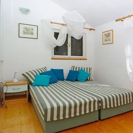 Rent this 2 bed house on Vela luka in Obala 4, 20270 Vela Luka