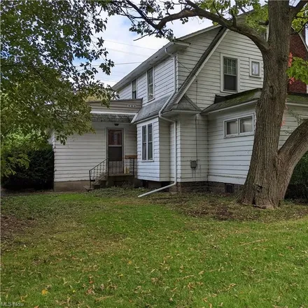 Image 2 - 5810 North Ridge Road West, Geneva, Ashtabula County, OH 44041, USA - House for sale