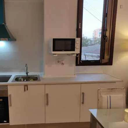 Image 9 - Carrer de Vidal Canelles, 21, 46011 Valencia, Spain - Apartment for rent