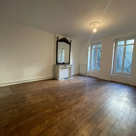 Rent this 3 bed apartment on Avenue Louis le Débonnaire in 57000 Metz, France