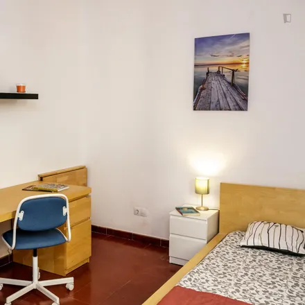 Image 3 - Carrer d'Oliana, 5, 08006 Barcelona, Spain - Room for rent