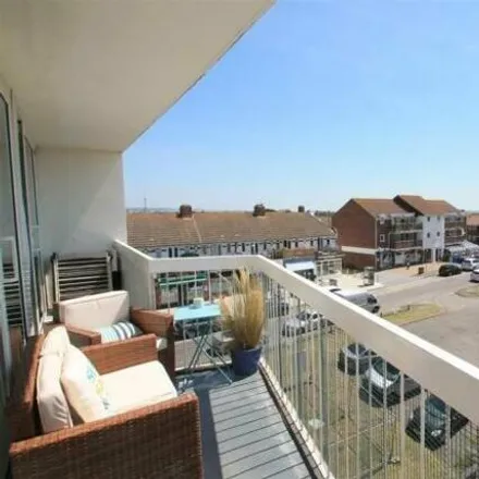 Rent this 2 bed room on Pacific Court in Riverside, Shoreham-by-Sea