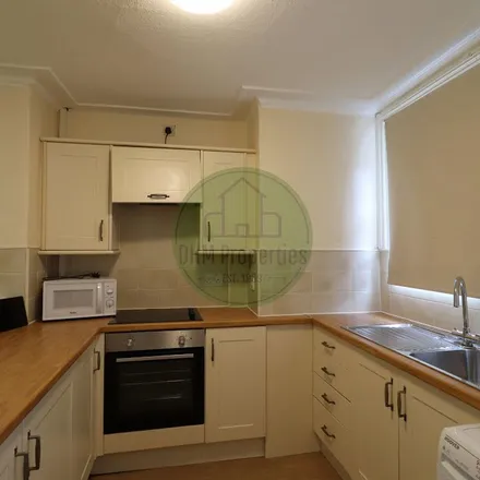 Image 1 - Pearson Grove, Leeds, LS6 1JD, United Kingdom - Townhouse for rent