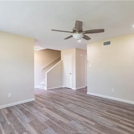 Image 4 - 2501 Brothers Boulevard, College Station, TX 77845, USA - Condo for rent