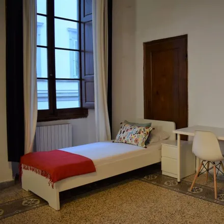 Rent this 5 bed room on Enoteca Bruni in Borgo Ognissanti 25/r, 50123 Florence FI