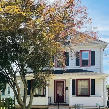 Buy this 3 bed house on 2018 Freemansburg Avenue in Wilson, Northampton County