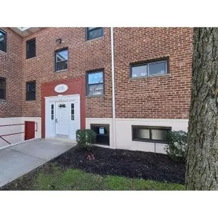 Buy this 2 bed condo on Flower View Garden Apartments in 91 Tulip Avenue, Village of Floral Park