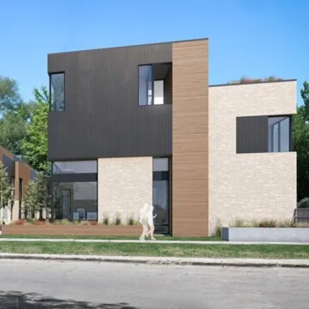 Buy this 3 bed house on 6226 South Woodlawn Avenue in Chicago, IL 60637