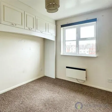 Image 4 - Falmouth Close, Eastbourne, BN23 5RN, United Kingdom - Apartment for sale