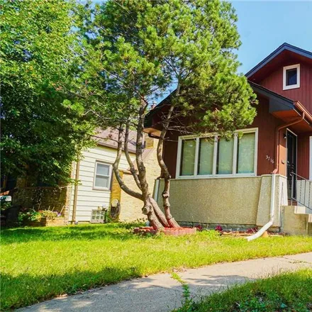 Rent this 3 bed house on 500-514 Humboldt Avenue North in Minneapolis, MN 55405