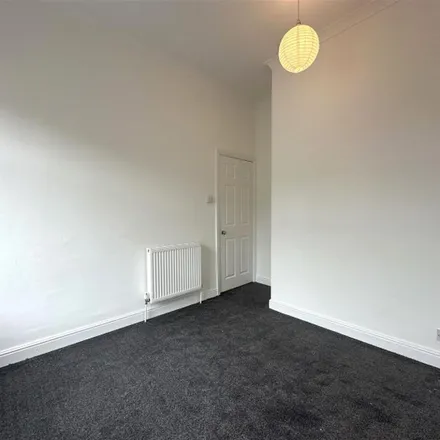 Image 5 - Hardy Street, Brighouse, HD6 1UA, United Kingdom - Apartment for rent