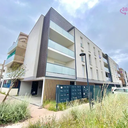 Rent this 3 bed apartment on 39 Route de Seysses in 31100 Toulouse, France