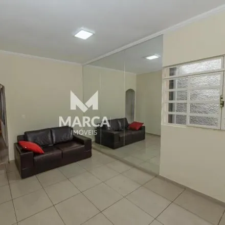 Rent this 3 bed house on Rua Resedá in Santa Efigênia, Belo Horizonte - MG