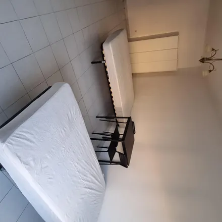 Rent this 4 bed room on Rua Fernando Lopes Graça in 2725-554 Algueirão-Mem Martins, Portugal
